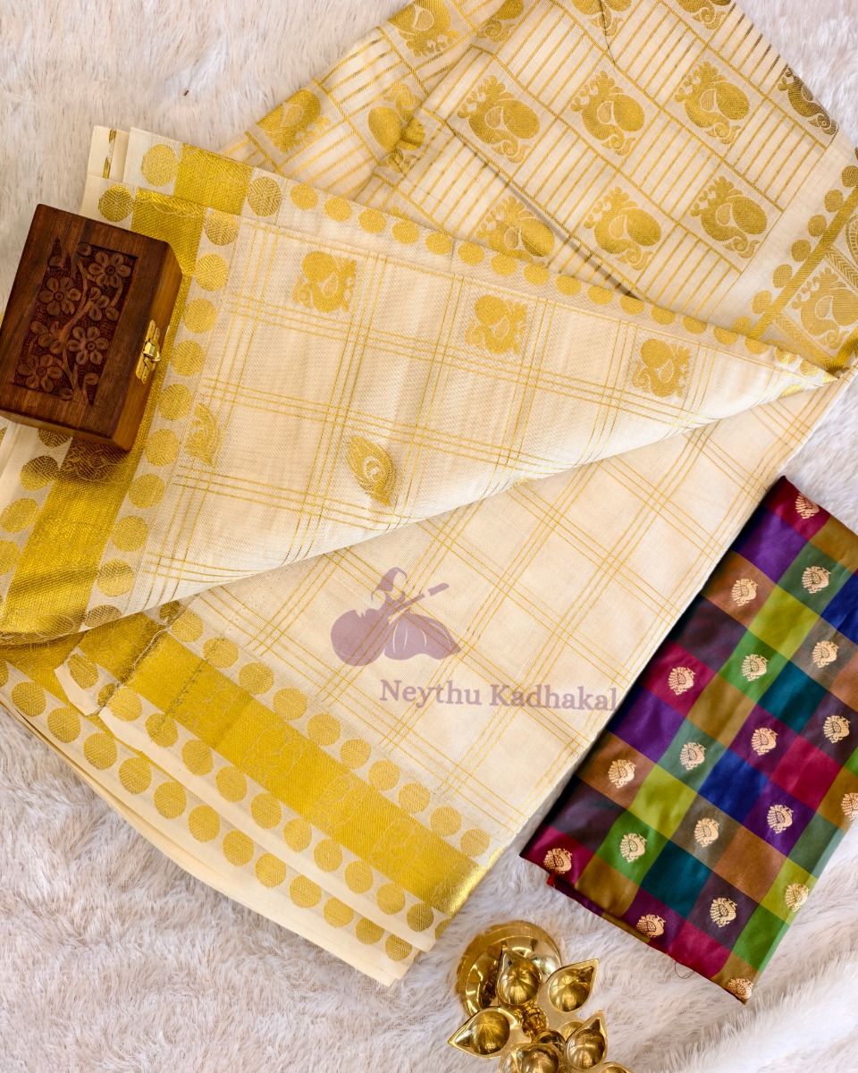 Peacock Worked Kasav Set Saree - Kasav Premium thumbnail 4