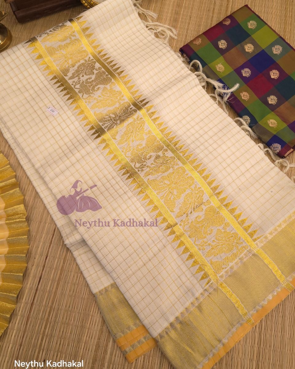 Checked Kasav Saree With Tussels - Kasav SS